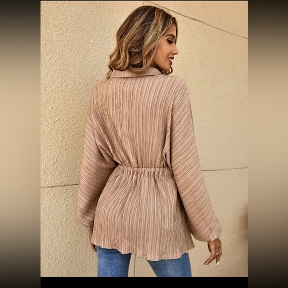 Top - Picture 2 of 7